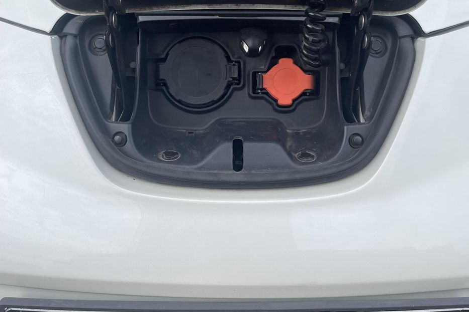 Продам Nissan Leaf SL 2017 года в Одессе