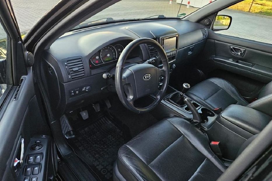 Продам Kia Sorento 2008 года в Харькове