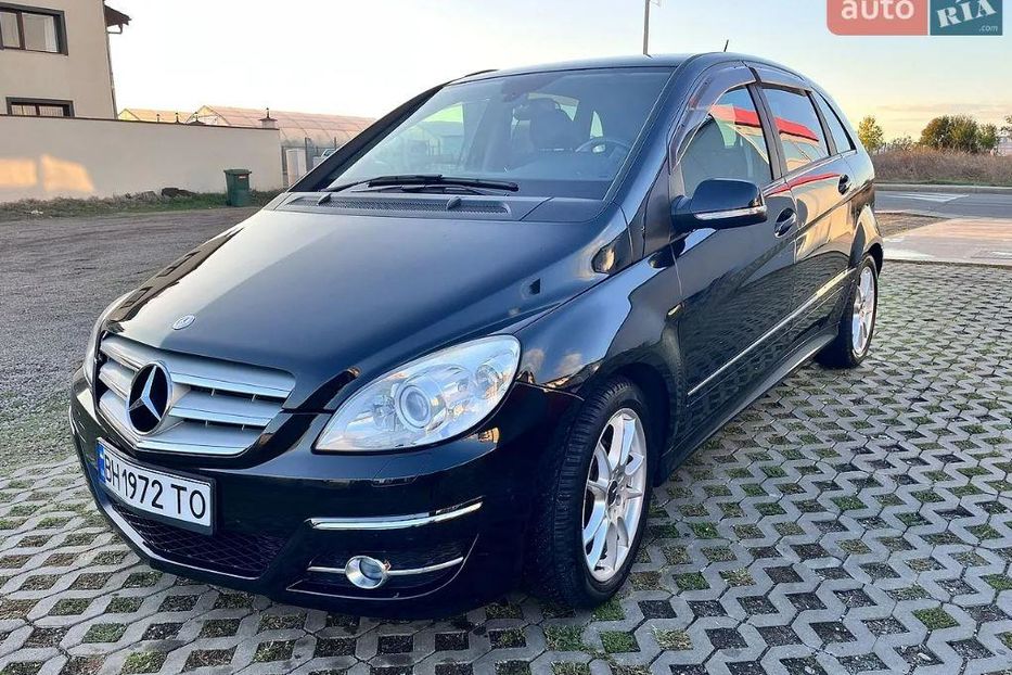 Продам Mercedes-Benz B 200 РЕСТАЙЛ 2010 года в г. Голованевск, Кировоградская область