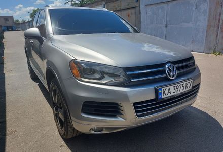 Продам Volkswagen Touareg Гибрид 2011 года в Киеве
