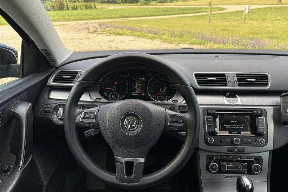 Продам Volkswagen Passat B7 2012 года в Киеве