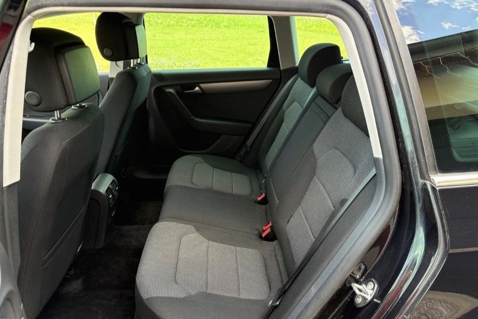 Продам Volkswagen Passat B7 2012 года в Киеве