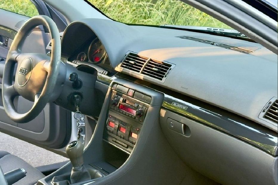 Продам Audi A4 2002 года в Киеве