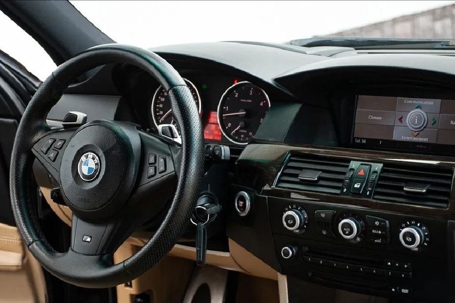 Продам BMW 530 E60 2007 года в Киеве
