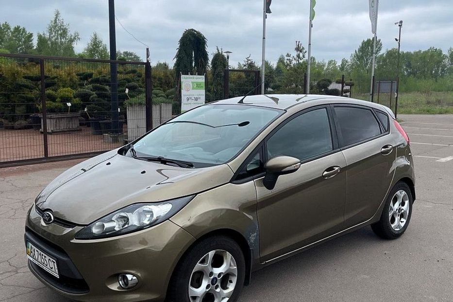 Продам Ford Fiesta 2012 года в Киеве