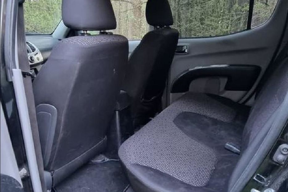 Продам Mitsubishi L 200 L200 2012 года в Киеве