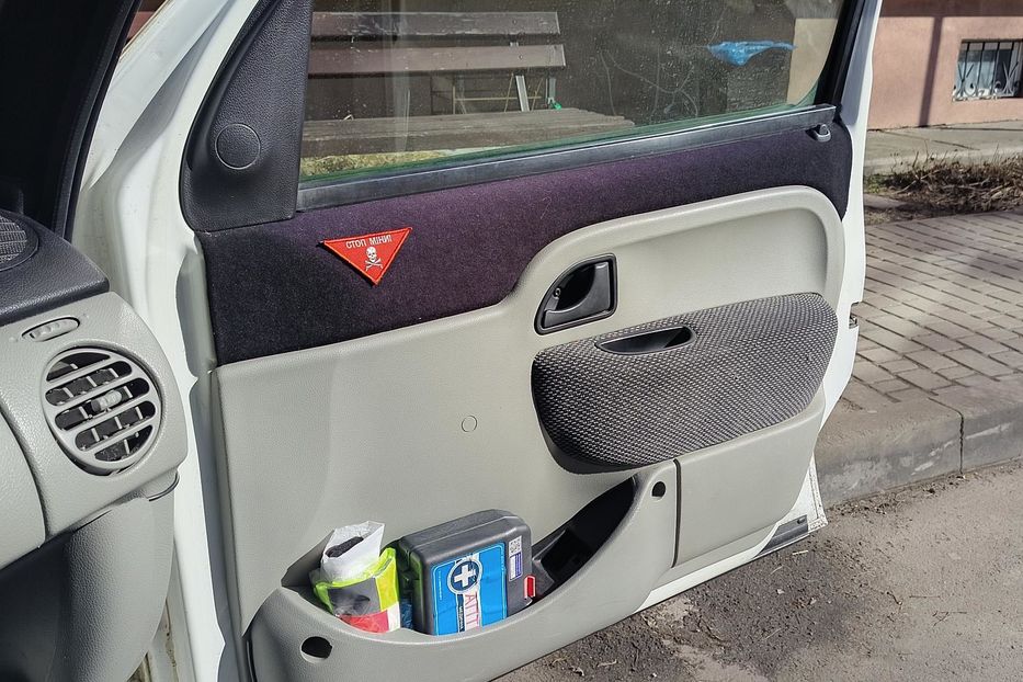 Продам Renault Kangoo пасс. 1.5 dCi 2006 года в г. Буча, Киевская область