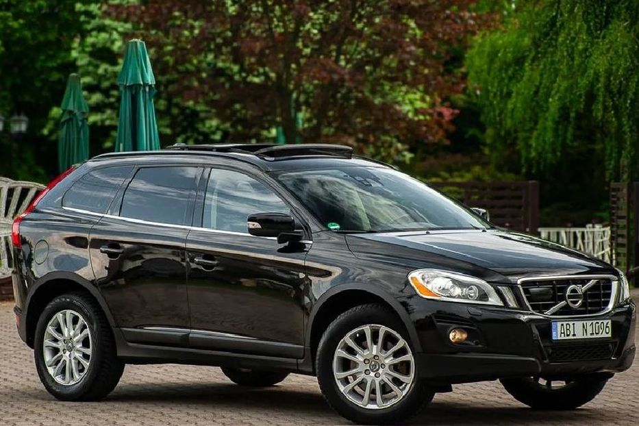 Продам Volvo XC60 2010 года в Киеве