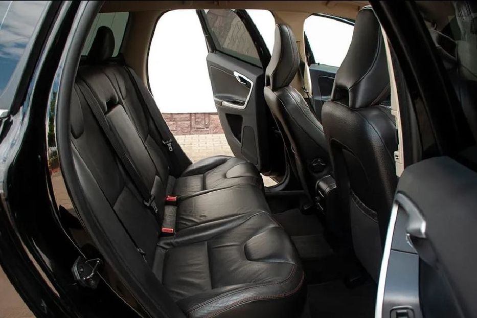 Продам Volvo XC60 2010 года в Киеве