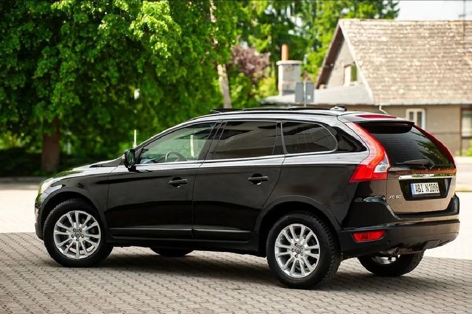 Продам Volvo XC60 2010 года в Киеве