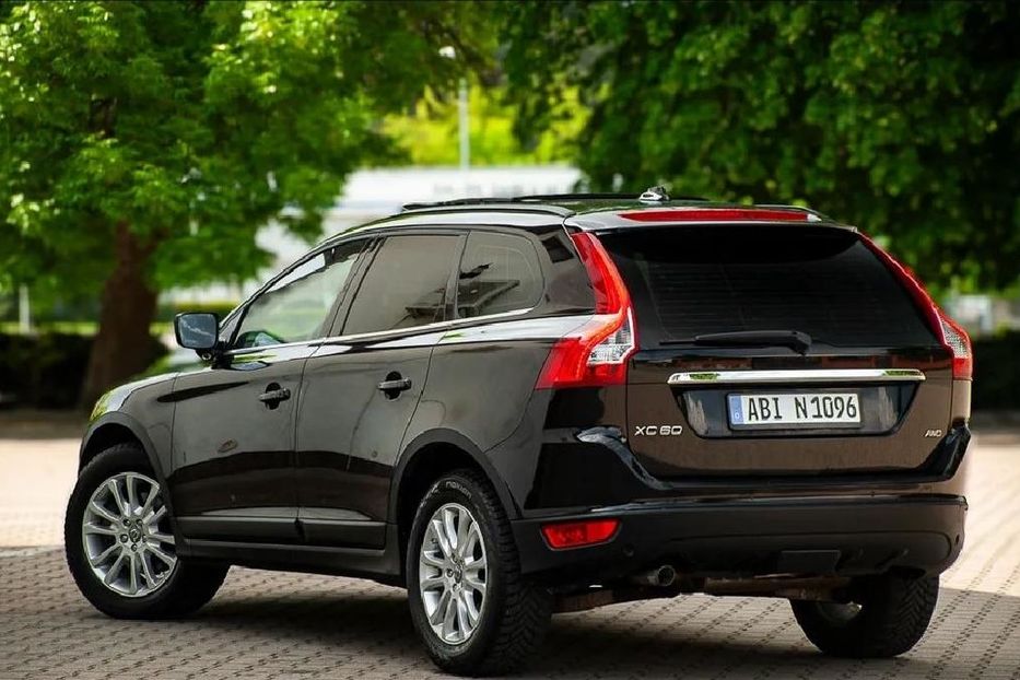 Продам Volvo XC60 2010 года в Киеве