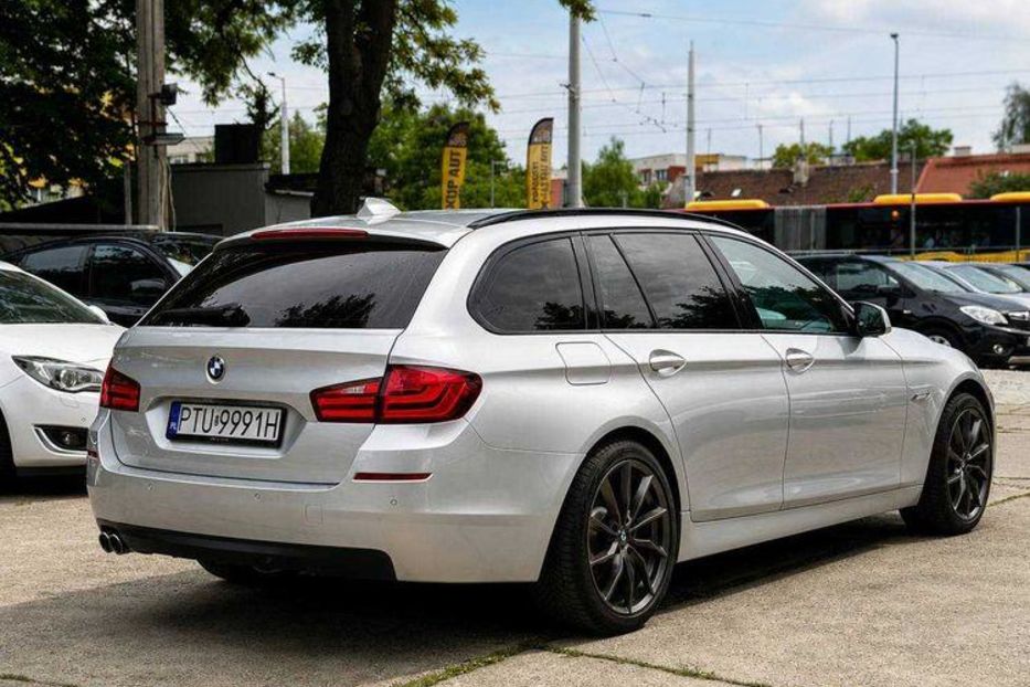 Продам BMW 520 F11 2010 года в Киеве