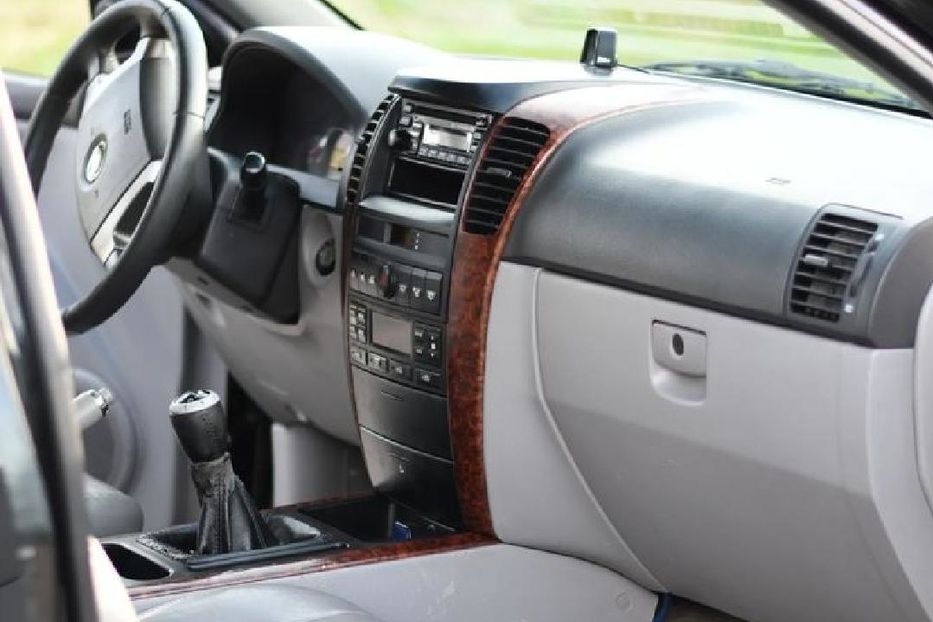 Продам Kia Sorento 2004 года в Киеве