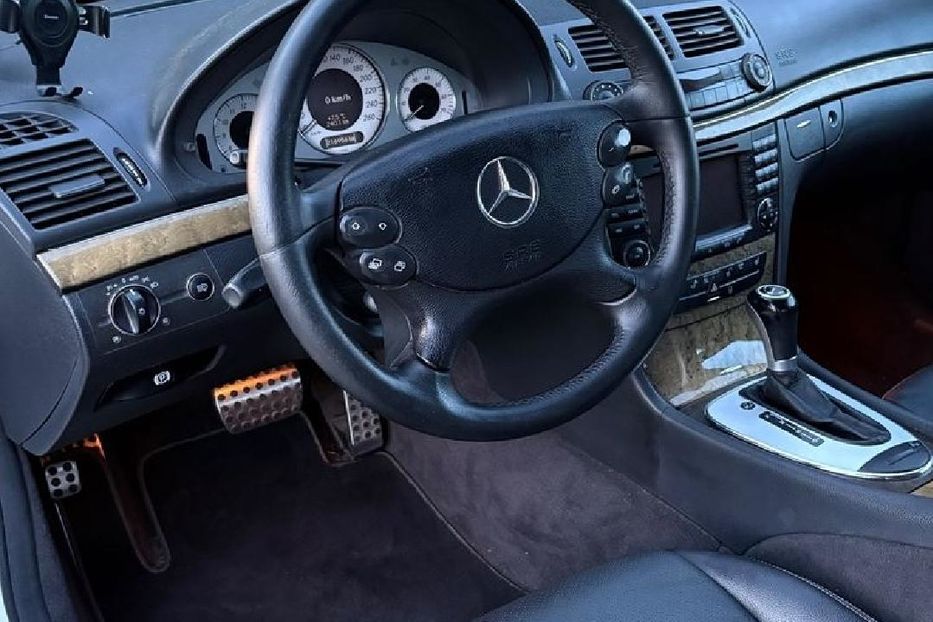 Продам Mercedes-Benz E-Class 211 2005 года в Киеве