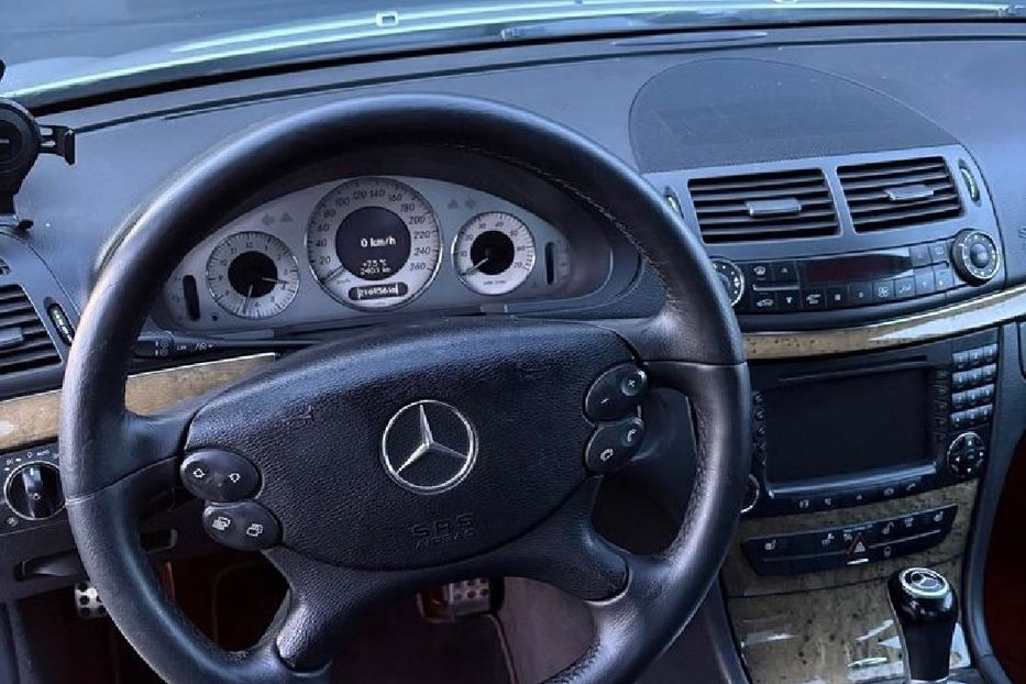 Продам Mercedes-Benz E-Class 211 2005 года в Киеве