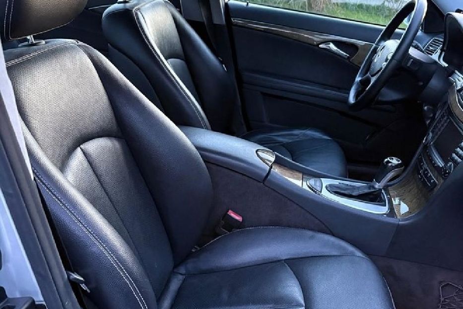 Продам Mercedes-Benz E-Class 211 2005 года в Киеве