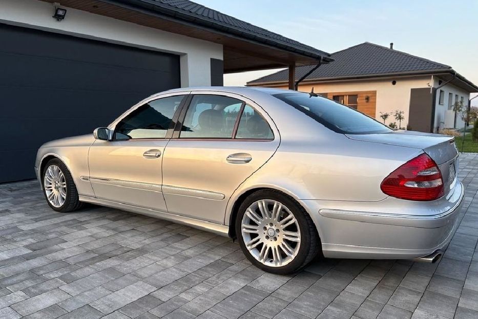 Продам Mercedes-Benz E-Class 211 2005 года в Киеве
