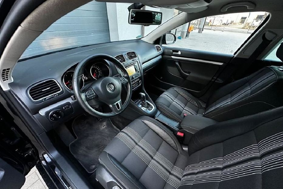 Продам Volkswagen Golf GTI 2012 года в Киеве