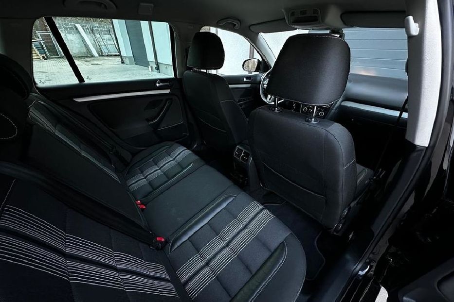 Продам Volkswagen Golf GTI 2012 года в Киеве