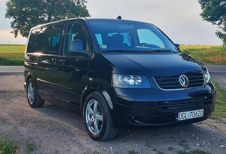 Продам Volkswagen T5 (Transporter) пасс. Т5 2005 года в Киеве