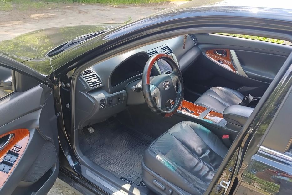 Продам Toyota Camry 2008 года в Днепре