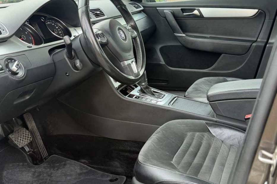 Продам Volkswagen Passat B7 B7 2015 года в Киеве
