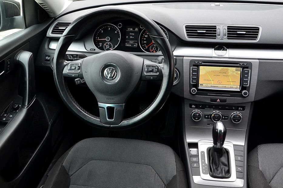 Продам Volkswagen Passat B7 2014 года в Киеве
