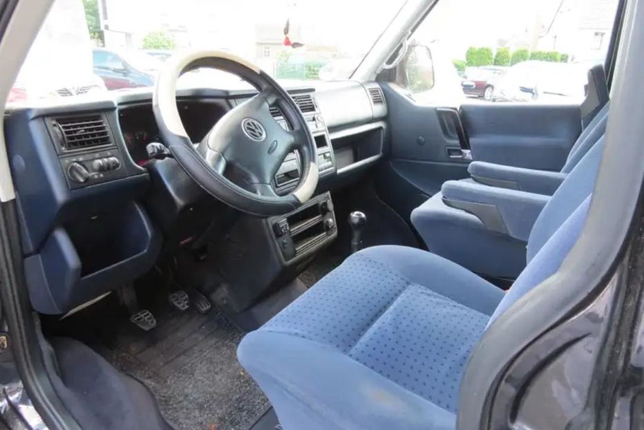 Продам Volkswagen T4 (Transporter) пасс. 2001 года в Сумах