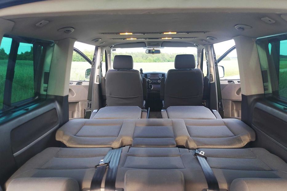 Продам Volkswagen T5 (Transporter) пасс. Т5 2005 года в Киеве