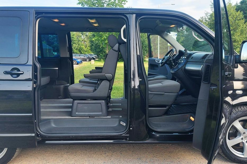 Продам Volkswagen T5 (Transporter) пасс. Т5 2005 года в Киеве