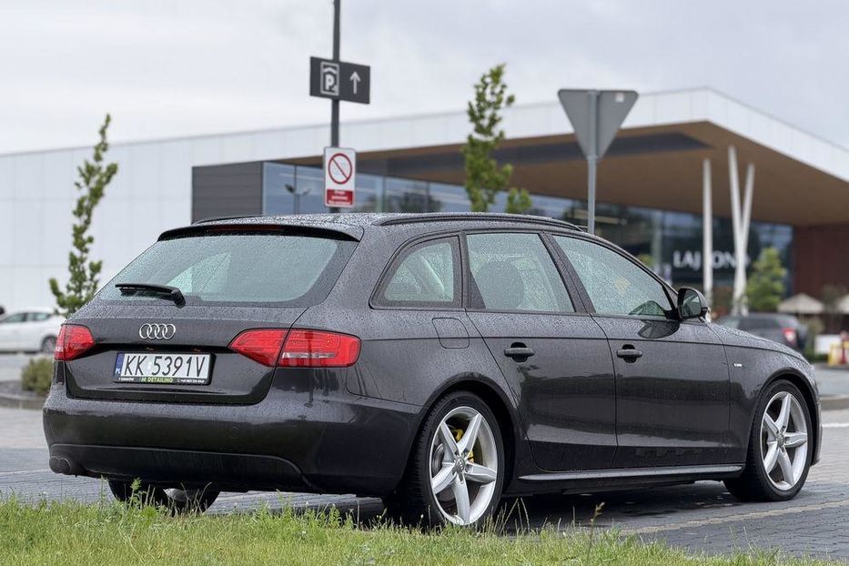 Продам Audi A4 2009 года в Киеве