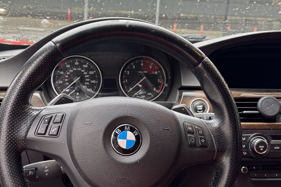 Продам BMW 328 E92 328i 2012 года в Киеве