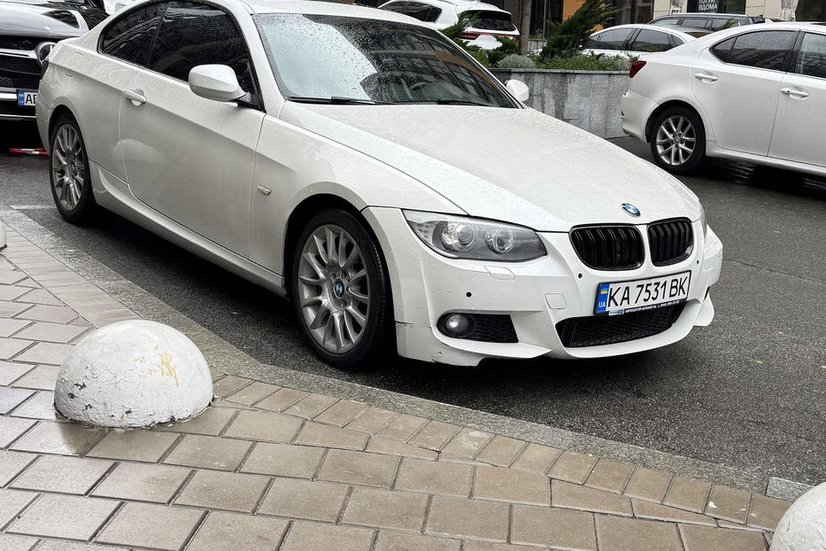 Продам BMW 328 E92 328i 2012 года в Киеве