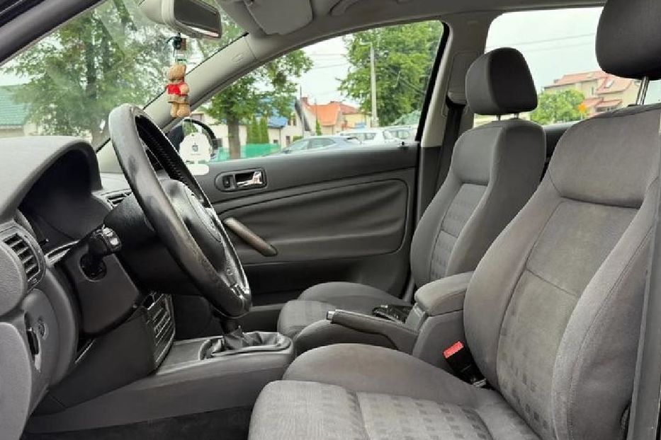 Продам Volkswagen Passat B5 2004 года в г. Павлоград, Днепропетровская область