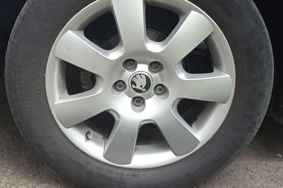 Продам Skoda Octavia Tour 1.6 MPI MT (102 к.с.) 2009 года в г. Остер, Черниговская область