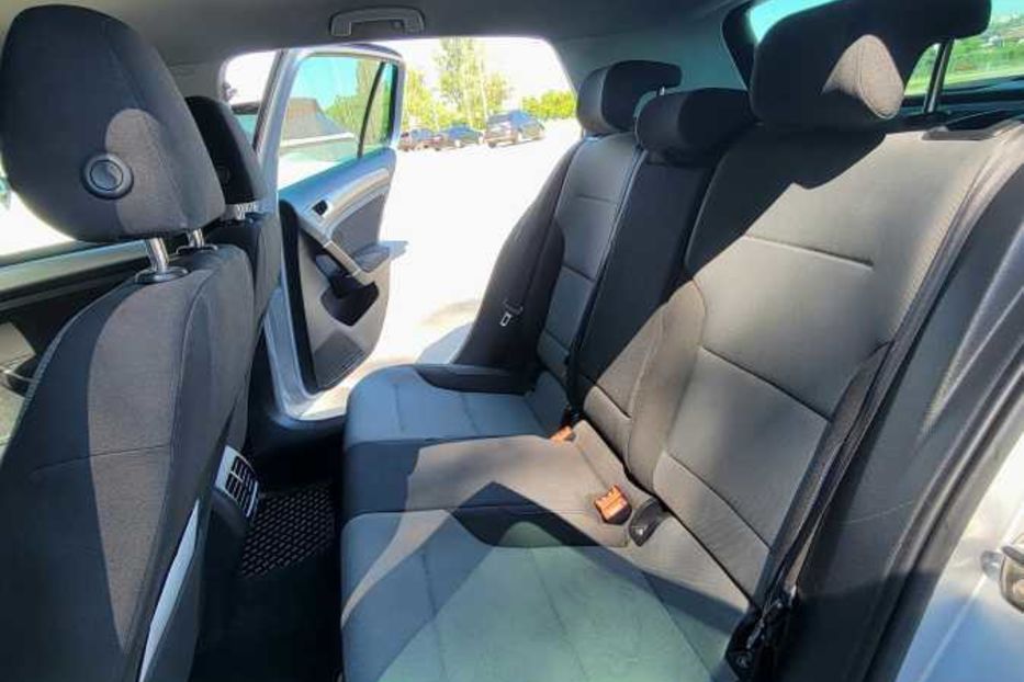 Продам Volkswagen e-Golf 2016 года в Виннице