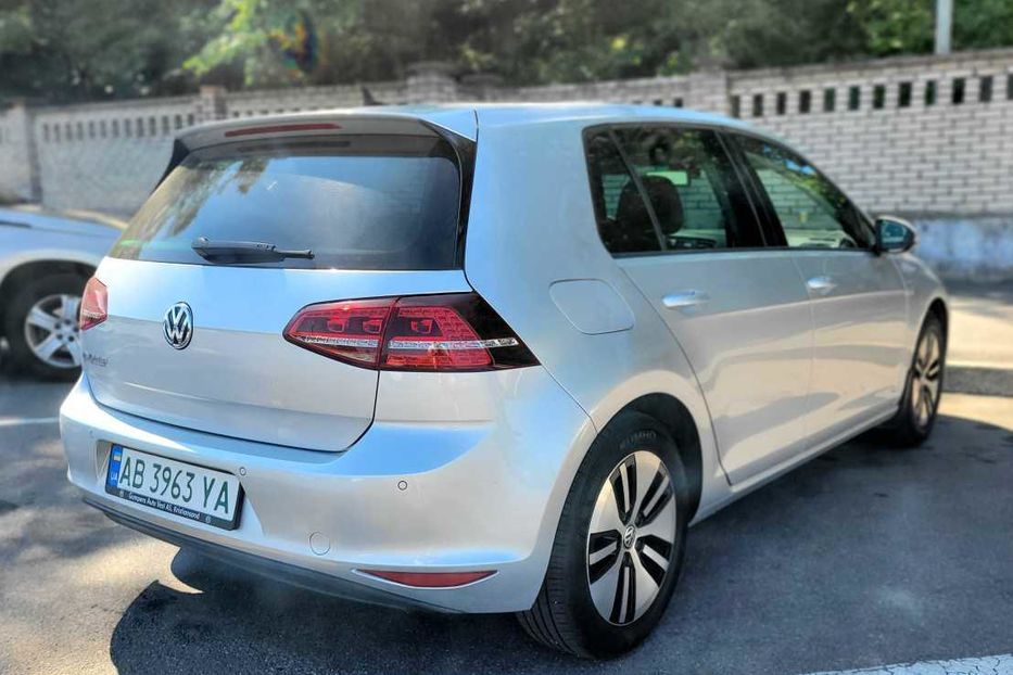 Продам Volkswagen e-Golf 2016 года в Виннице
