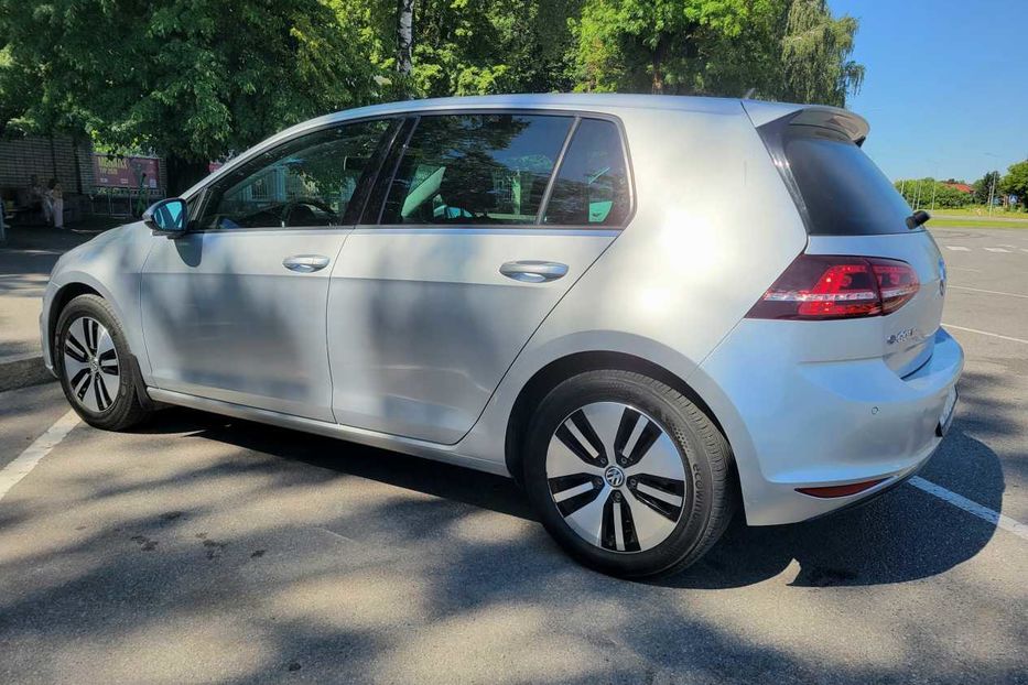 Продам Volkswagen e-Golf 2016 года в Виннице