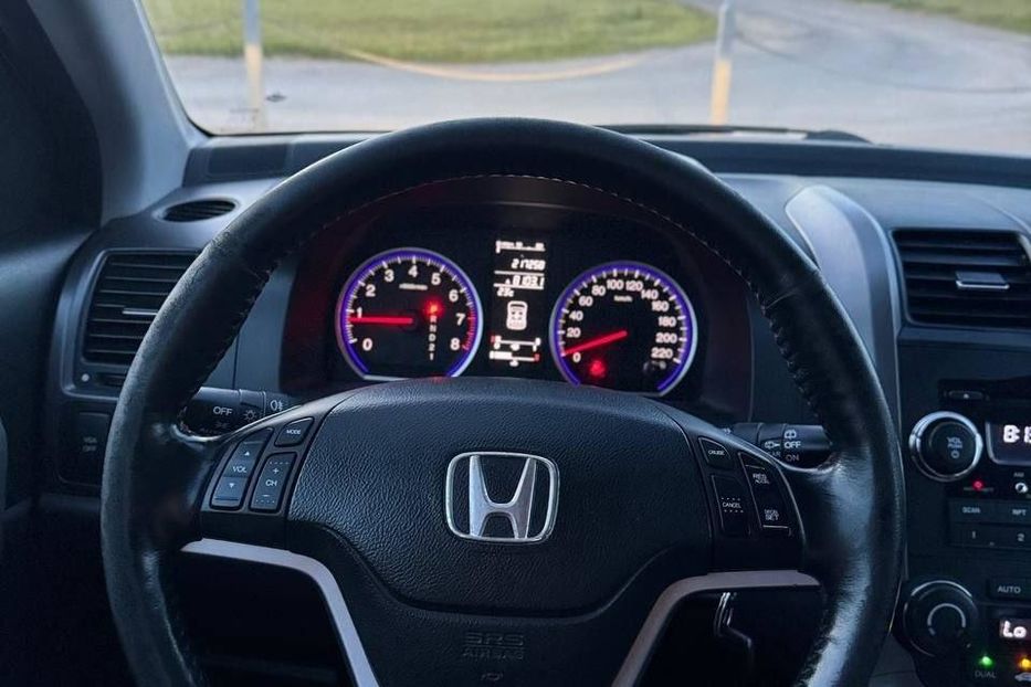 Продам Honda CR-V 2009 года в Киеве