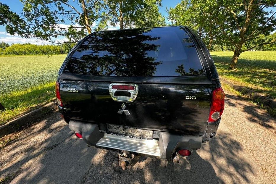 Продам Mitsubishi L 200 L200  2008 года в Киеве