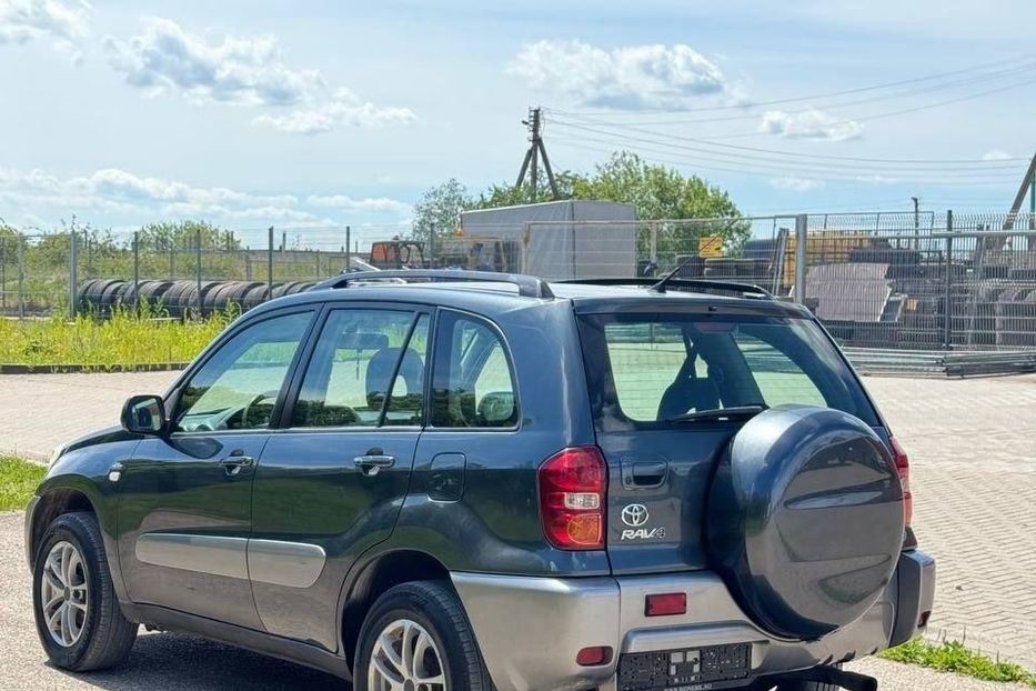 Продам Toyota Rav 4 2004 года в Киеве