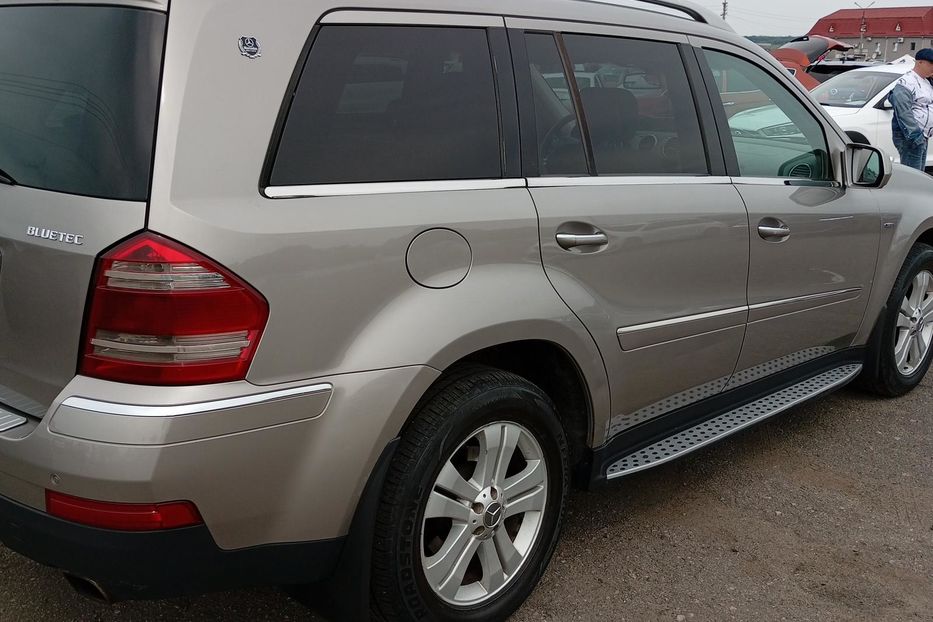 Продам Mercedes-Benz GL 320 2010 года в Киеве