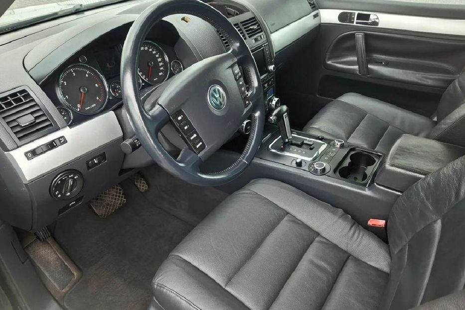 Продам Volkswagen Touareg 2004 года в Киеве