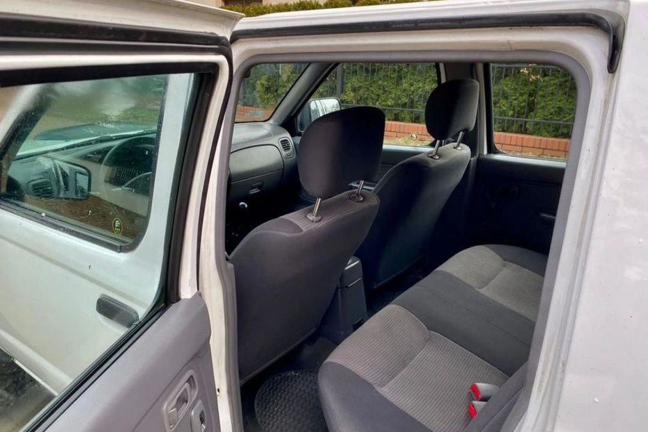 Продам Nissan NP300 2011 года в Одессе
