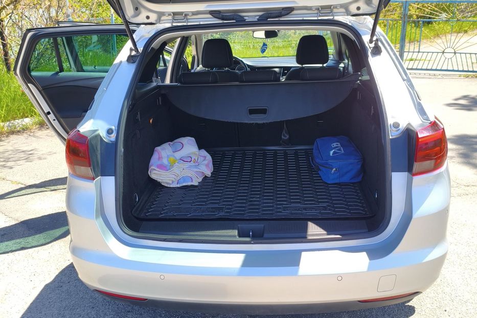Продам Opel Astra K Sport tourer + 2019 года в г. Южный, Одесская область