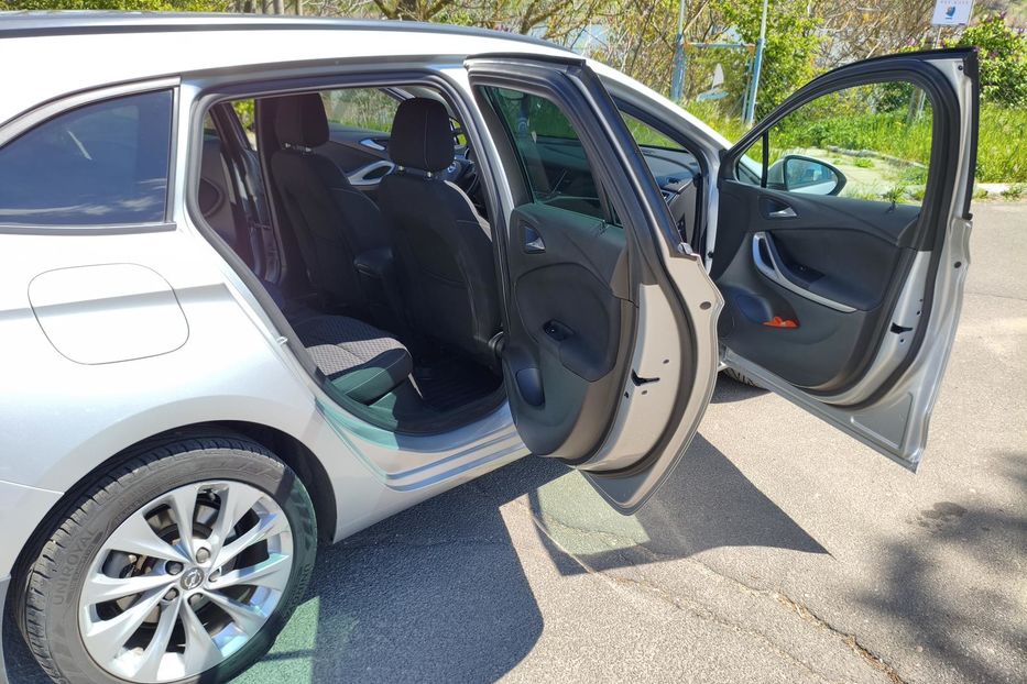 Продам Opel Astra K Sport tourer + 2019 года в г. Южный, Одесская область