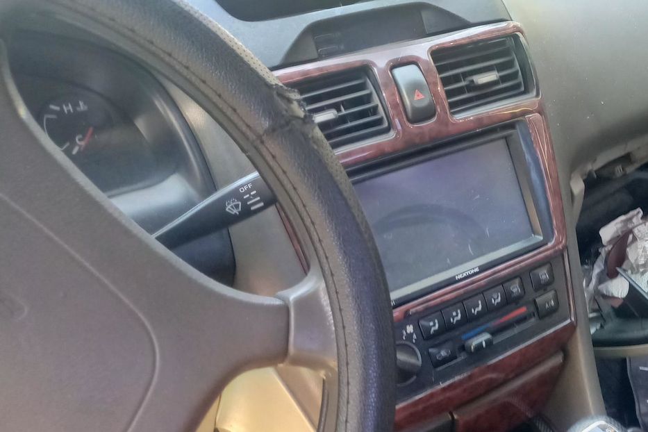 Продам Nissan Maxima Дтп,запчасти 2000 года в Киеве
