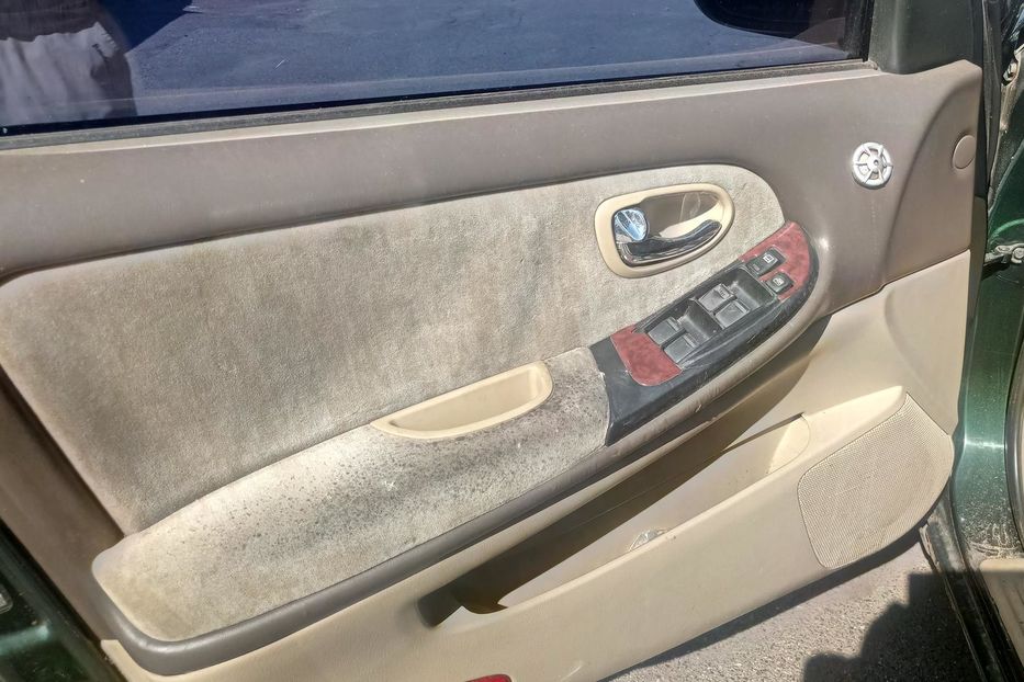 Продам Nissan Maxima Дтп,запчасти 2000 года в Киеве