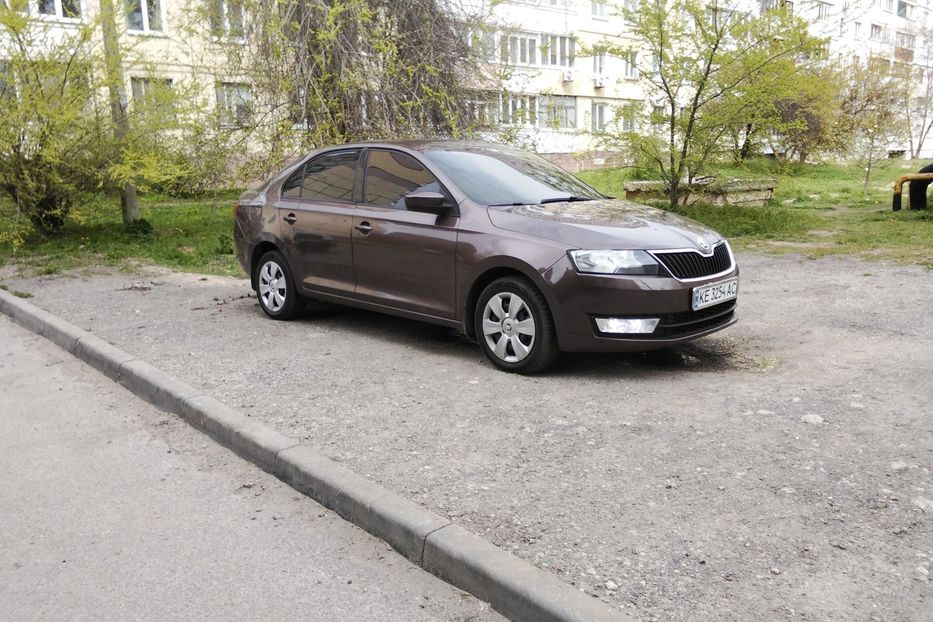 Продам Skoda Rapid 2016 года в г. Новомосковск, Днепропетровская область