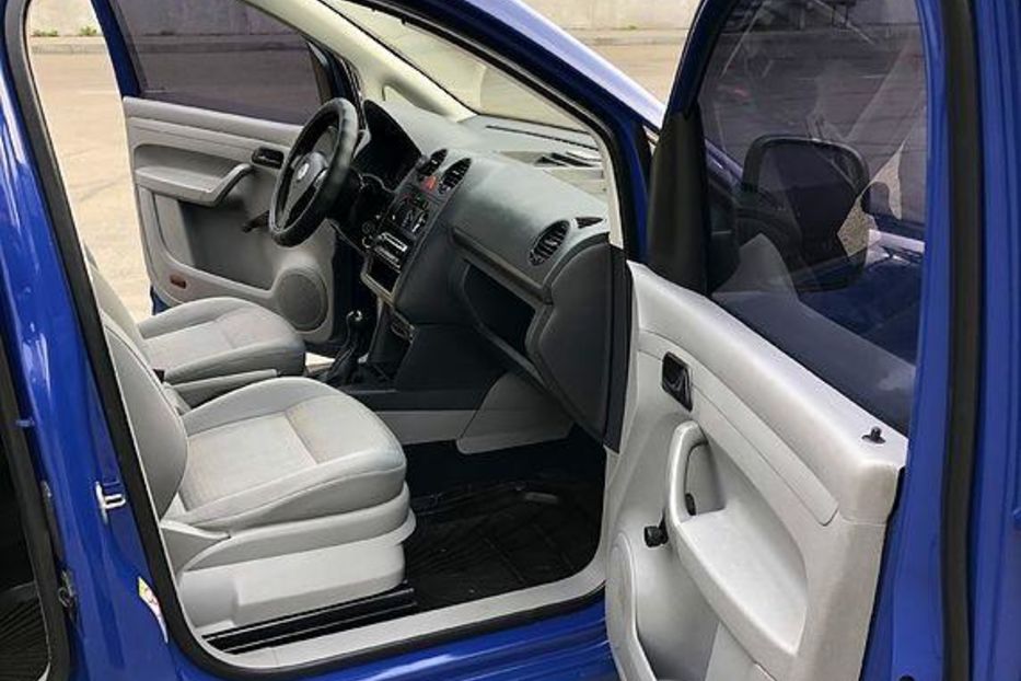 Продам Volkswagen Caddy пасс. 2008 года в г. Гайворон, Кировоградская область